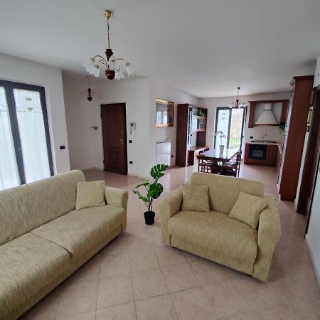 Affittacamere Montepiano Roccamontepiano Bagian luar foto