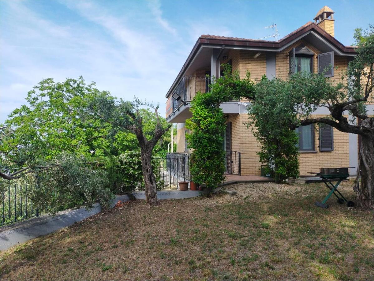 Affittacamere Montepiano Roccamontepiano Bagian luar foto